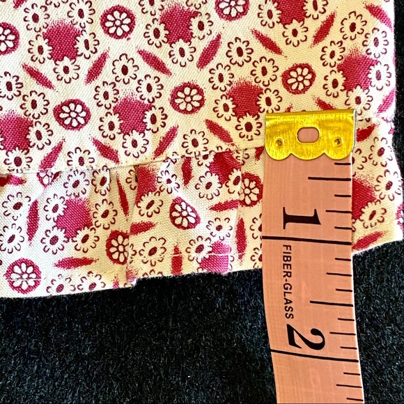 Vintage 90s skirt lightweight casual ruffled hem burgundy & crème color like new - Picture 7 of 7